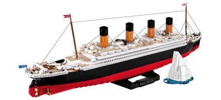 R.M.S. Titanic échelle 1:300 EDITION LIMITEE 3000 PCS